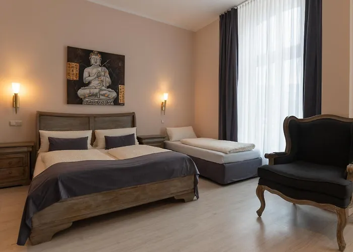 Hotel Commodore